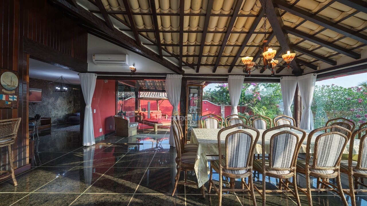 Casa para aluguel de temporada em Armação dos Búzios (Praia da Ferradura)