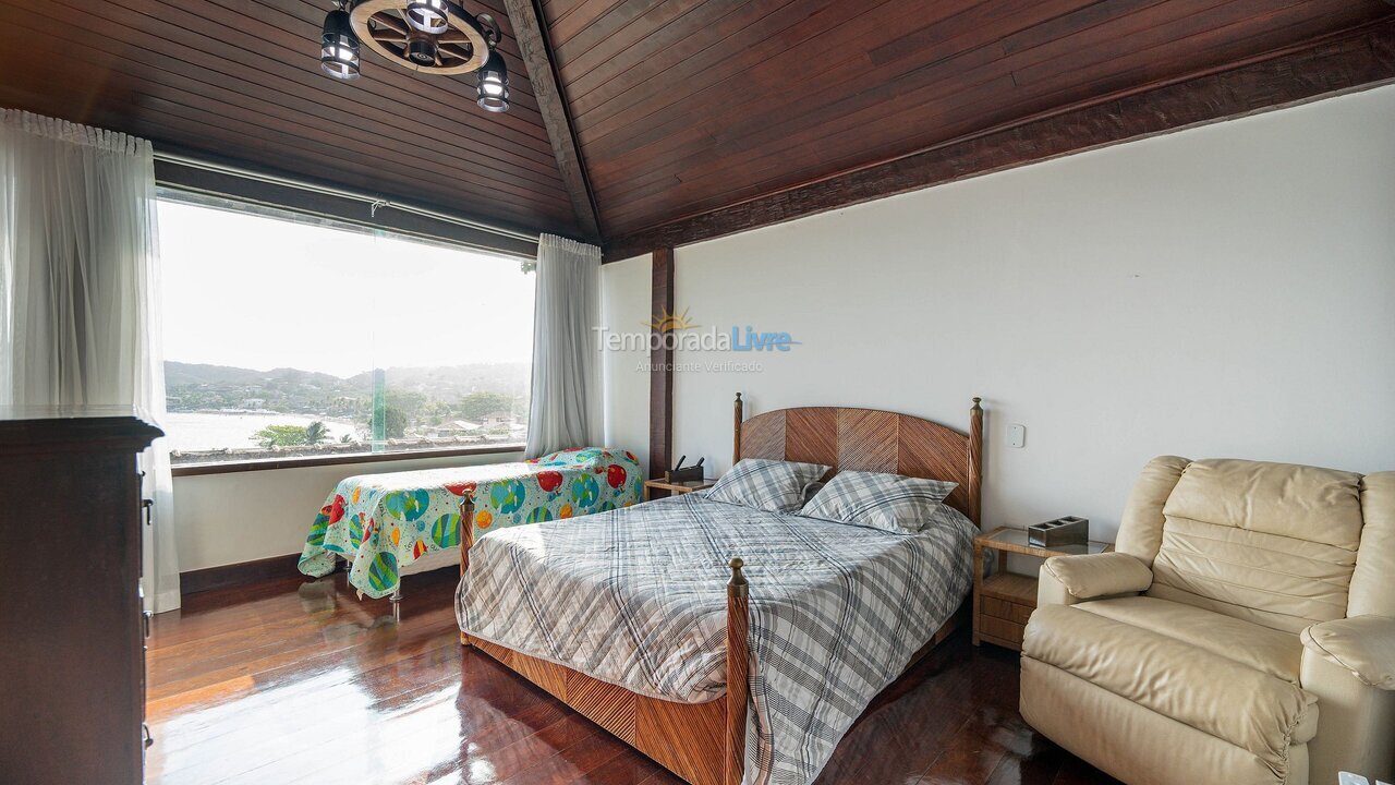 Casa para aluguel de temporada em Armação dos Búzios (Praia da Ferradura)