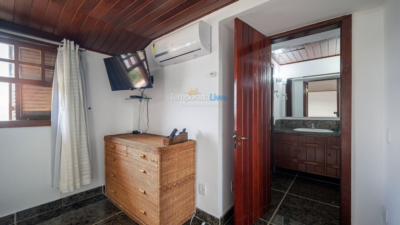 Casa para aluguel de temporada em Armação dos Búzios (Praia da Ferradura)