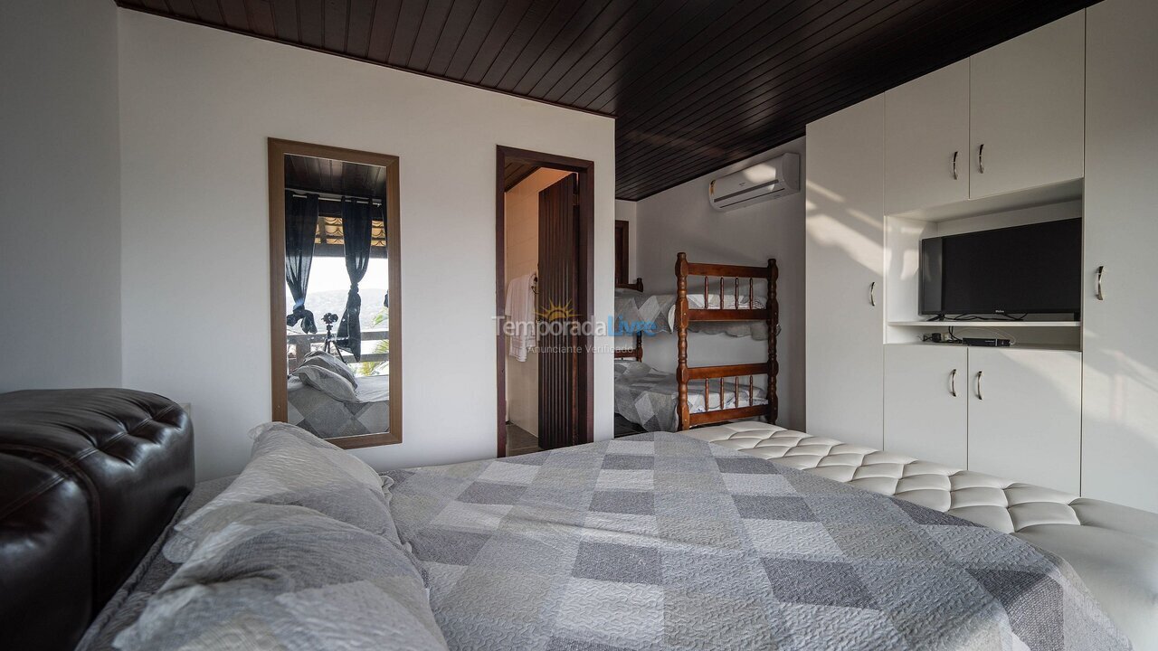 Casa para aluguel de temporada em Armação dos Búzios (Praia da Ferradura)
