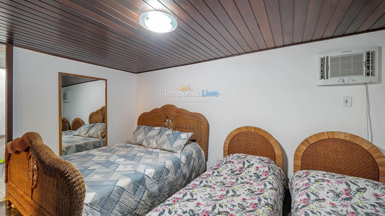 Casa para aluguel de temporada em Armação dos Búzios (Praia da Ferradura)