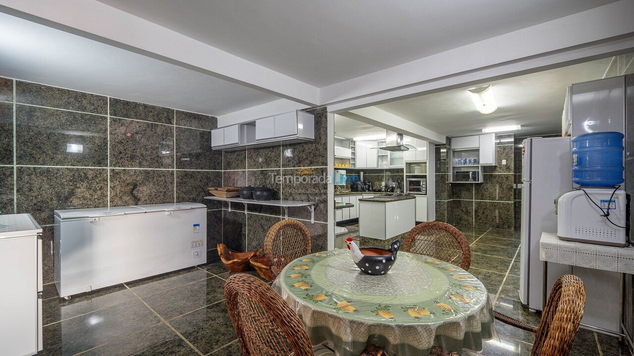 Casa para aluguel de temporada em Armação dos Búzios (Praia da Ferradura)