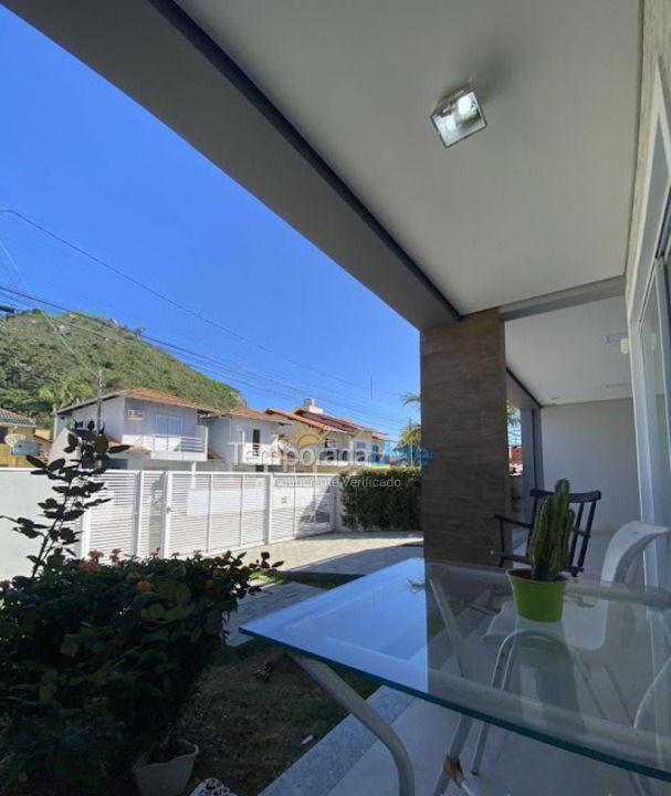 Casa para aluguel de temporada em Bombinhas (Canto Grande)