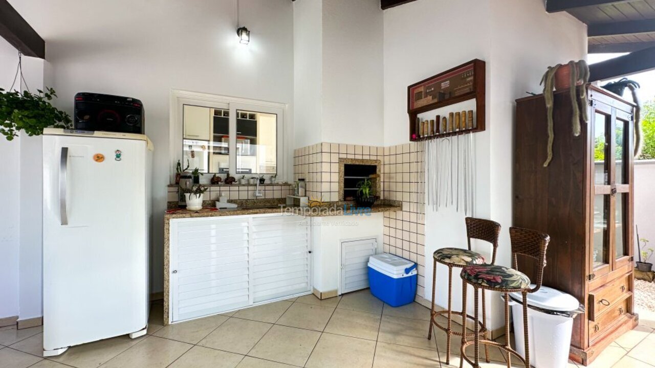 House for vacation rental in Bombinhas (Mariscal)