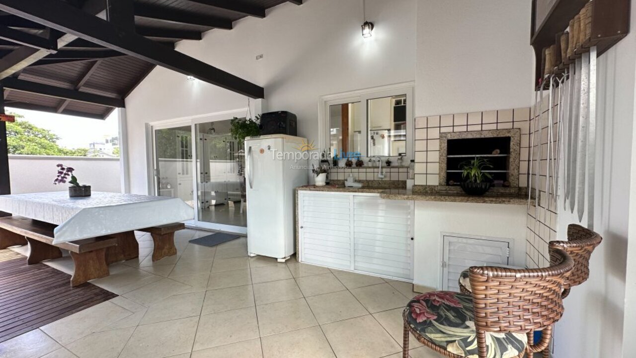 House for vacation rental in Bombinhas (Mariscal)