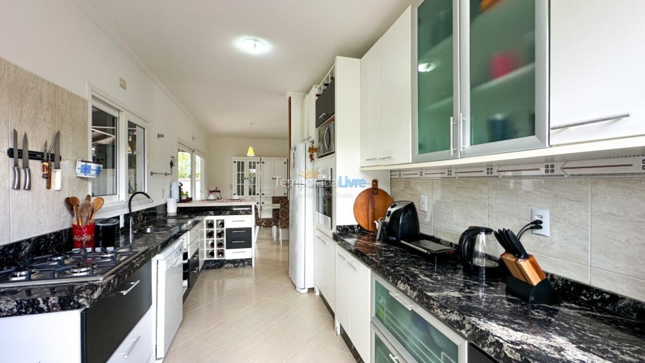 House for vacation rental in Bombinhas (Mariscal)