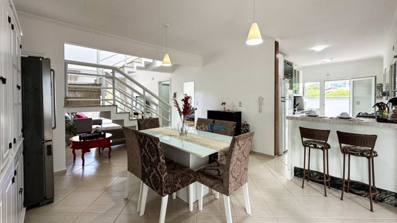 House for vacation rental in Bombinhas (Mariscal)