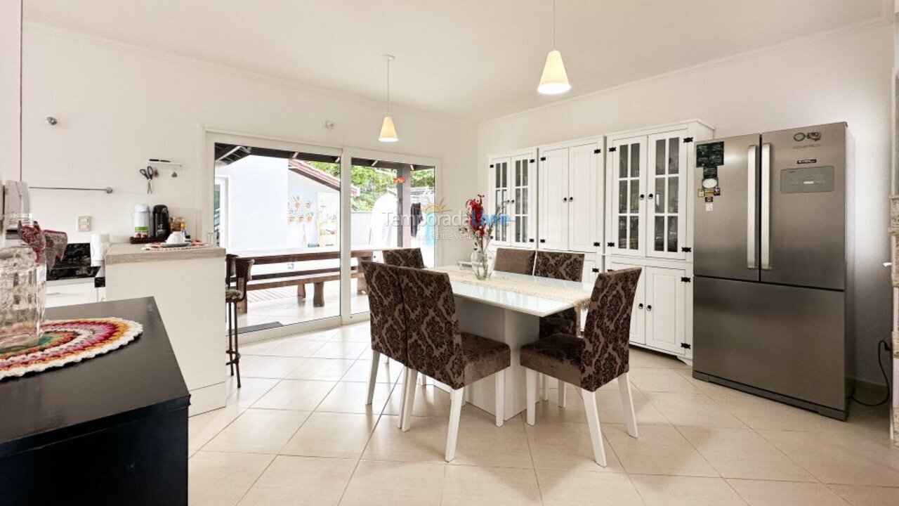 House for vacation rental in Bombinhas (Mariscal)