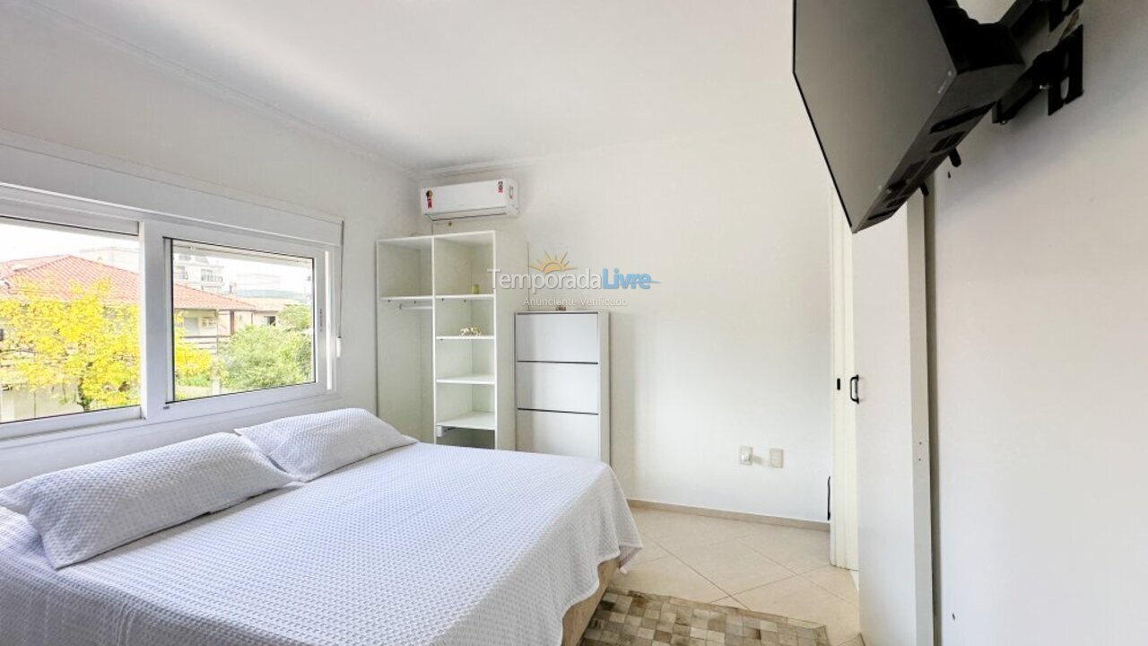 House for vacation rental in Bombinhas (Mariscal)