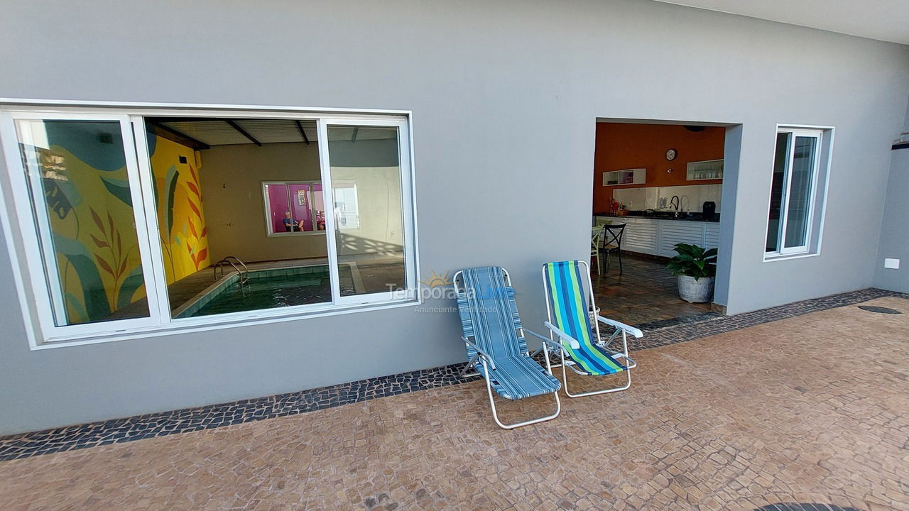 Casa para aluguel de temporada em Brotas (Santa Cecilia Ii)