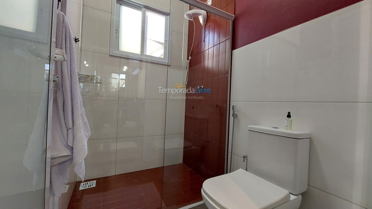 Casa para aluguel de temporada em Brotas (Santa Cecilia Ii)