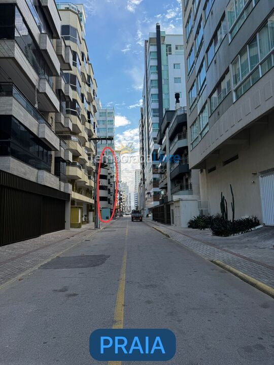 Apartamento para aluguel de temporada em Itapema (Meia Praia)