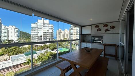 Apartamento en el Condominio All Time en Riviera de São Lourenço.