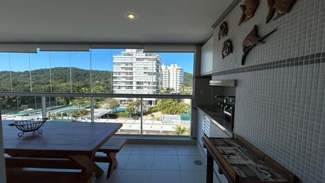 Apartamento en el Condominio All Time en Riviera de São Lourenço.