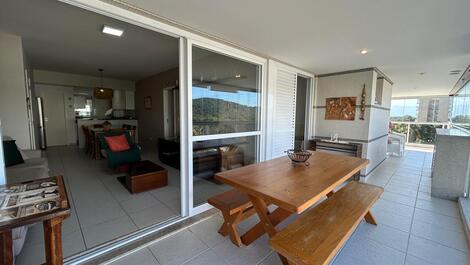 Apartamento en el Condominio All Time en Riviera de São Lourenço.