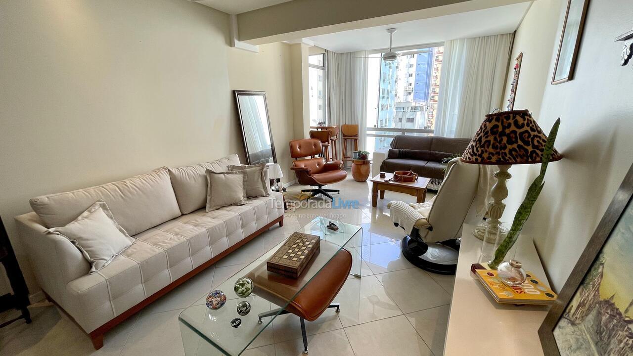 Apartamento para aluguel de temporada em Balneário Camboriú (Praia Central)