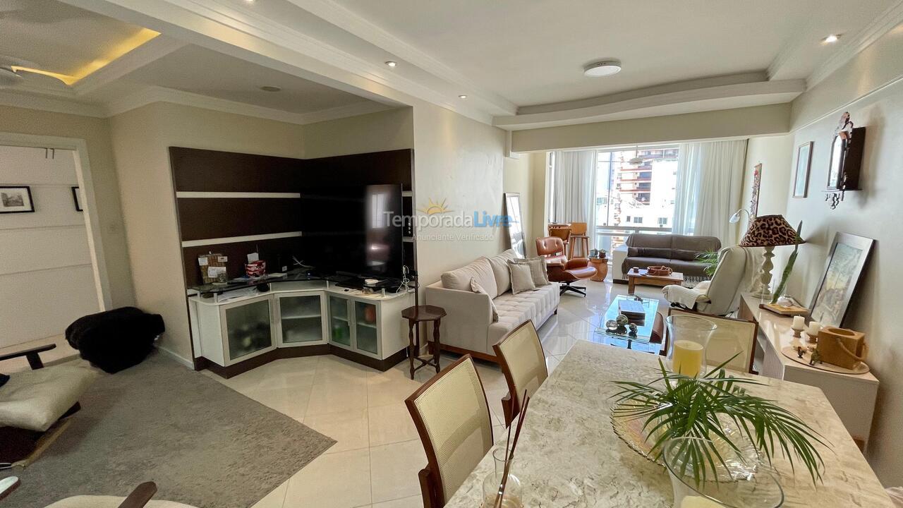 Apartamento para aluguel de temporada em Balneário Camboriú (Praia Central)