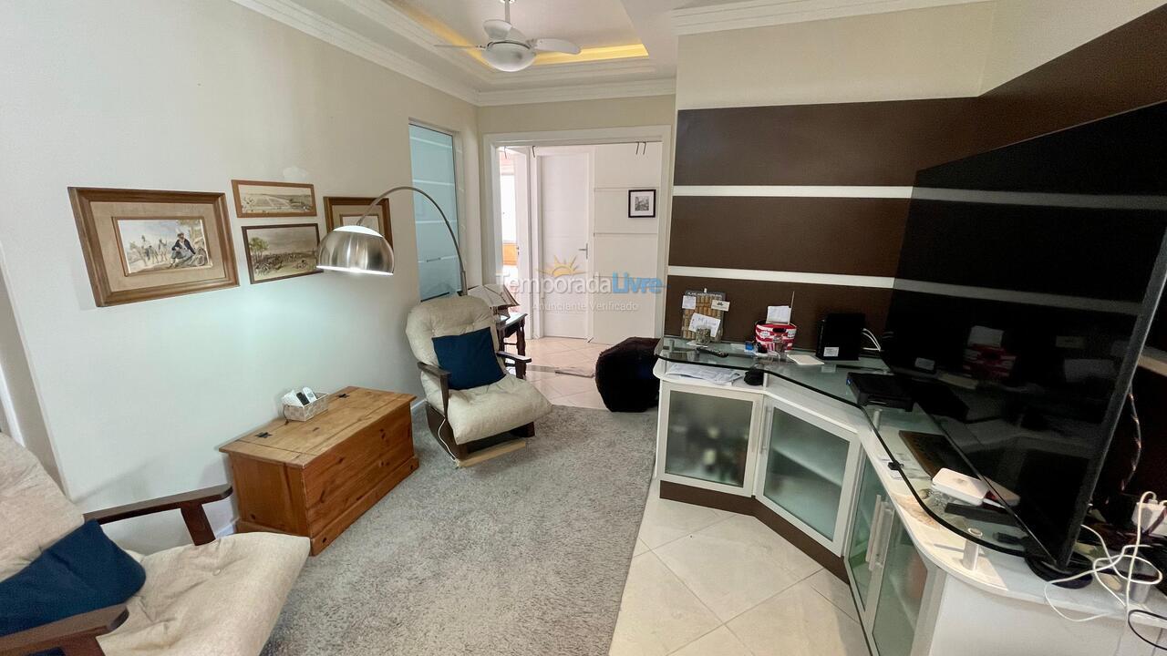 Apartamento para aluguel de temporada em Balneário Camboriú (Praia Central)