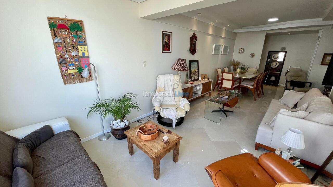 Apartamento para aluguel de temporada em Balneário Camboriú (Praia Central)