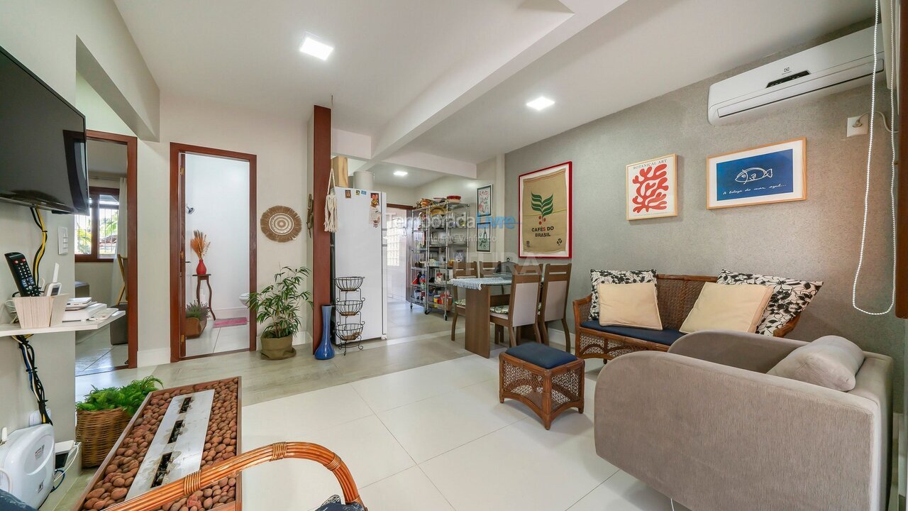 Apartment for vacation rental in Bombinhas (Praia de Bombinhas)