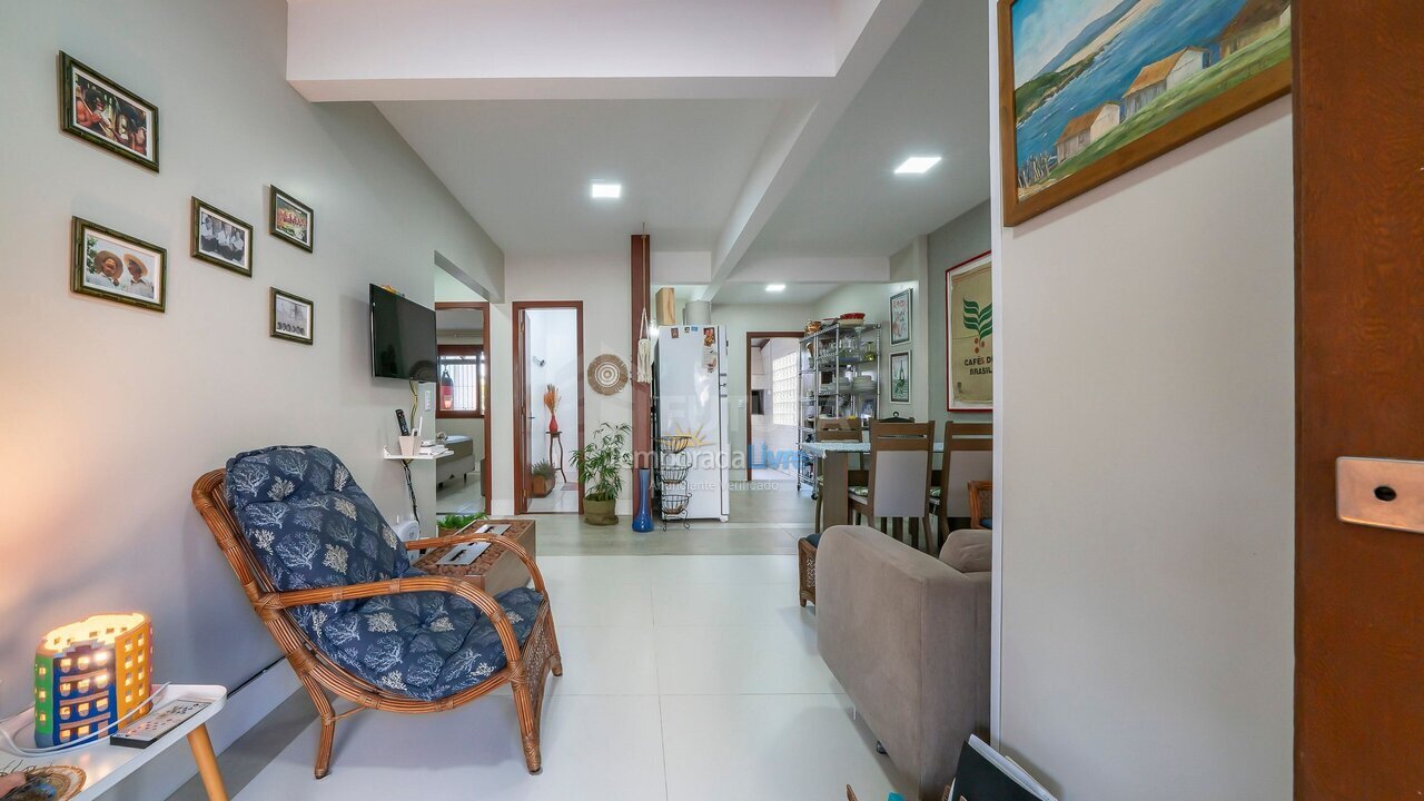 Apartment for vacation rental in Bombinhas (Praia de Bombinhas)