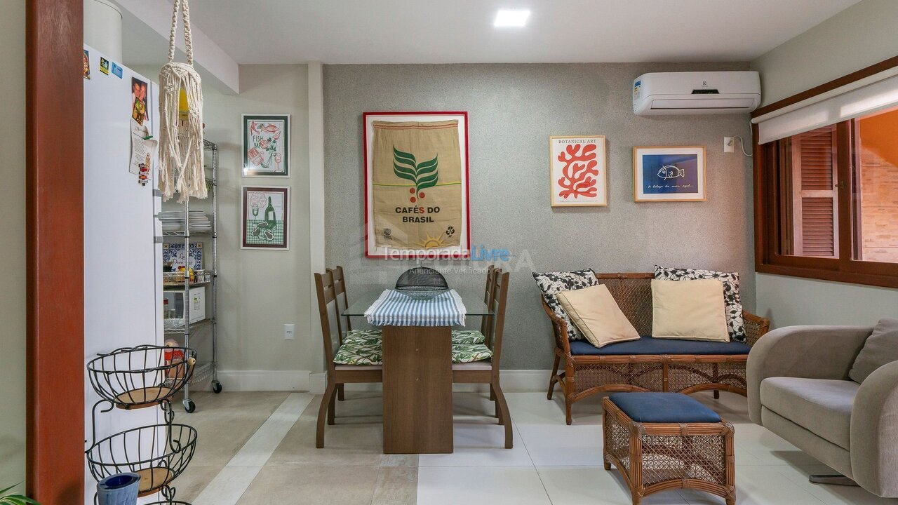 Apartment for vacation rental in Bombinhas (Praia de Bombinhas)