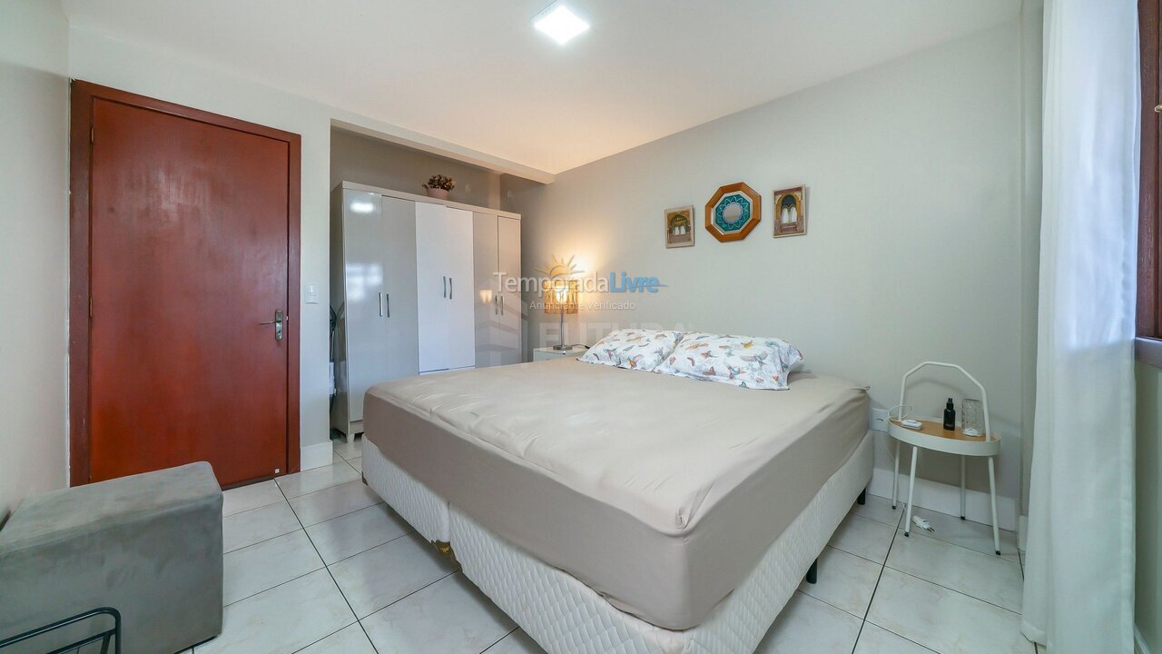 Apartment for vacation rental in Bombinhas (Praia de Bombinhas)