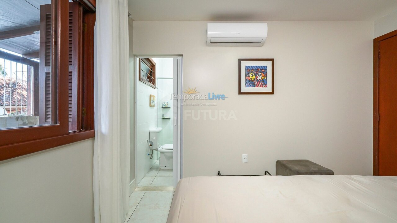 Apartment for vacation rental in Bombinhas (Praia de Bombinhas)