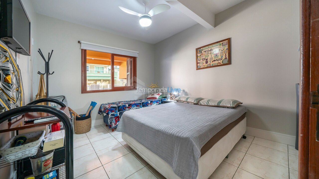Apartment for vacation rental in Bombinhas (Praia de Bombinhas)