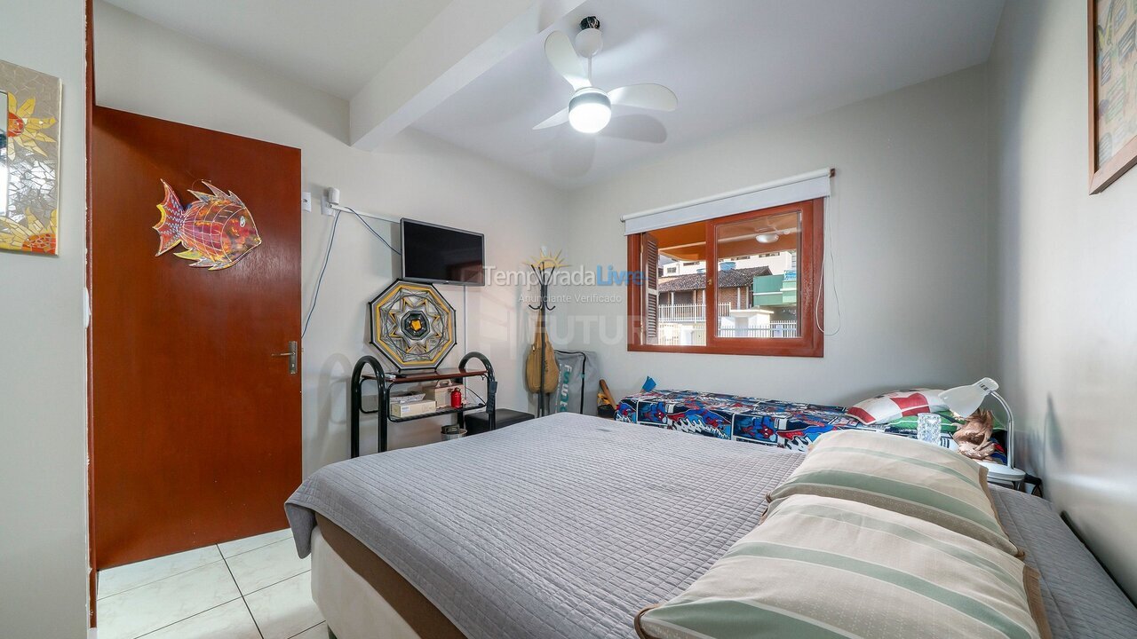 Apartment for vacation rental in Bombinhas (Praia de Bombinhas)