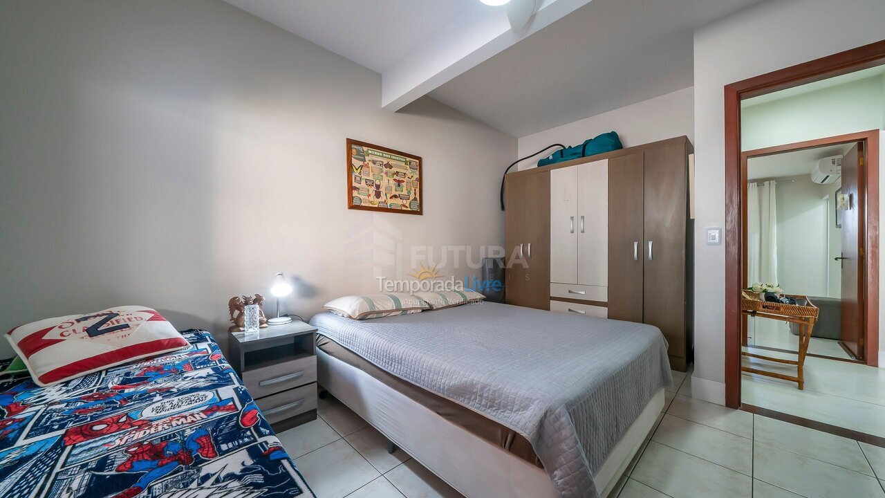 Apartment for vacation rental in Bombinhas (Praia de Bombinhas)