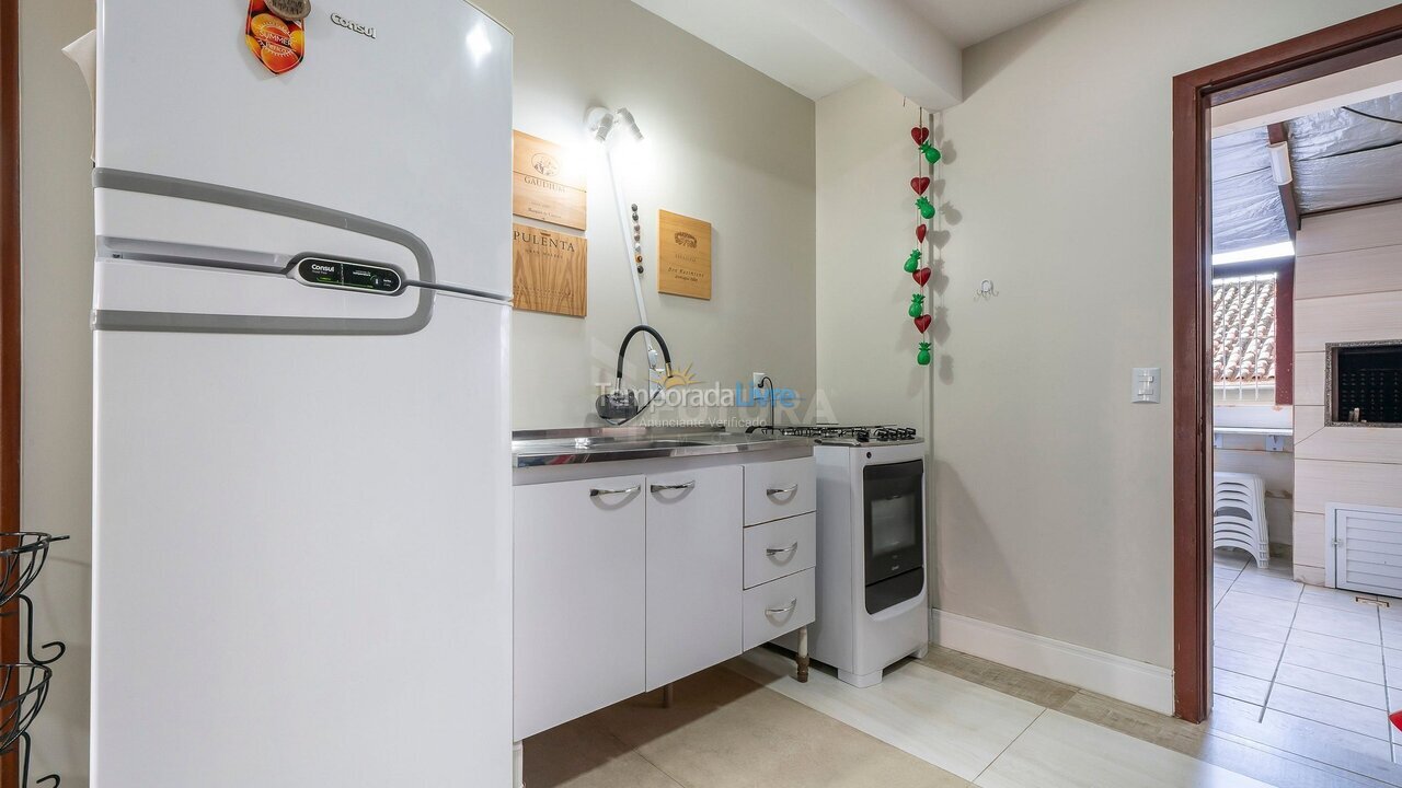 Apartment for vacation rental in Bombinhas (Praia de Bombinhas)