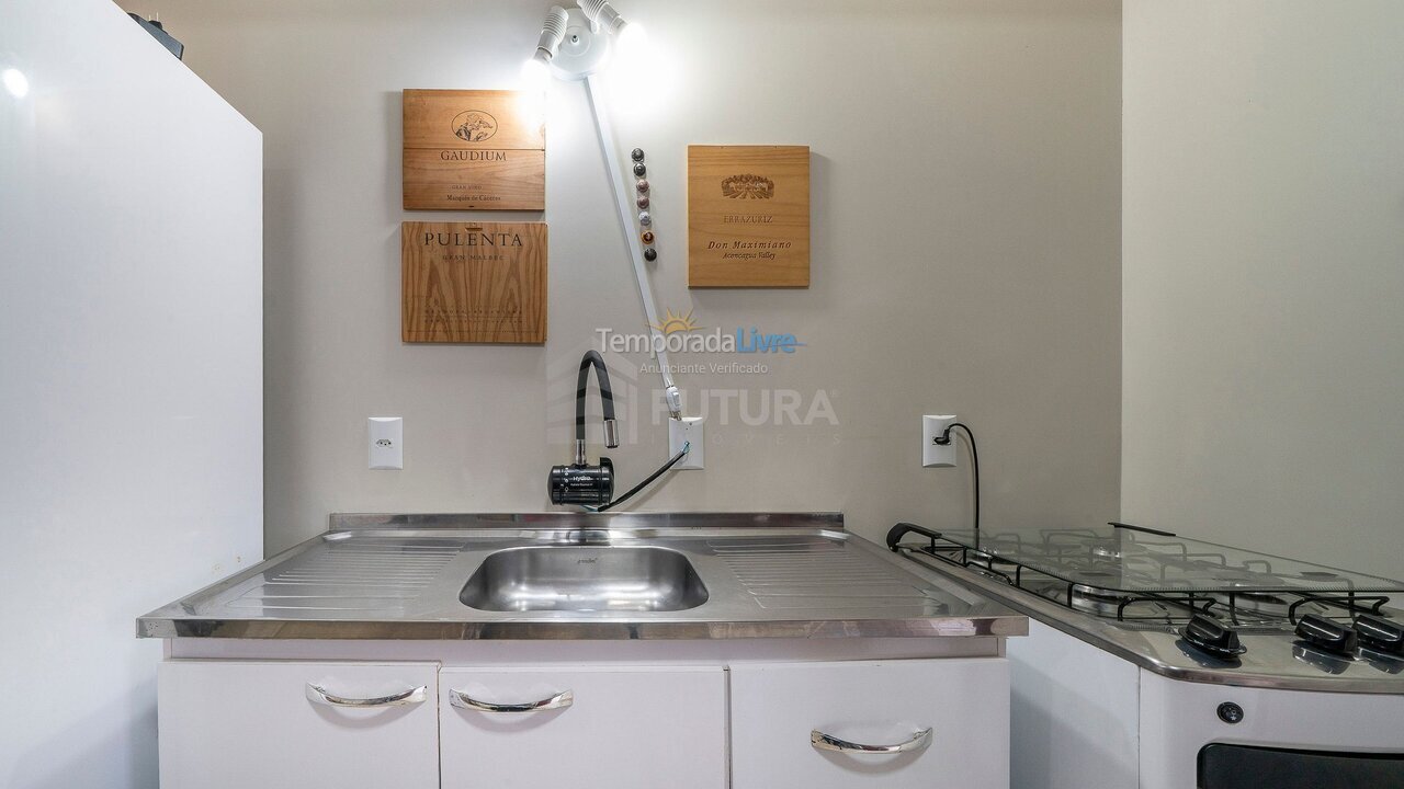 Apartment for vacation rental in Bombinhas (Praia de Bombinhas)