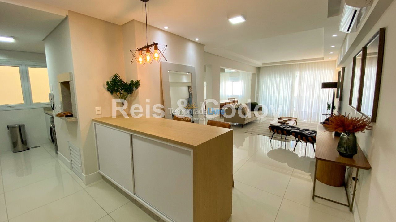 Apartment for vacation rental in Florianópolis (Jurere Tradicional)