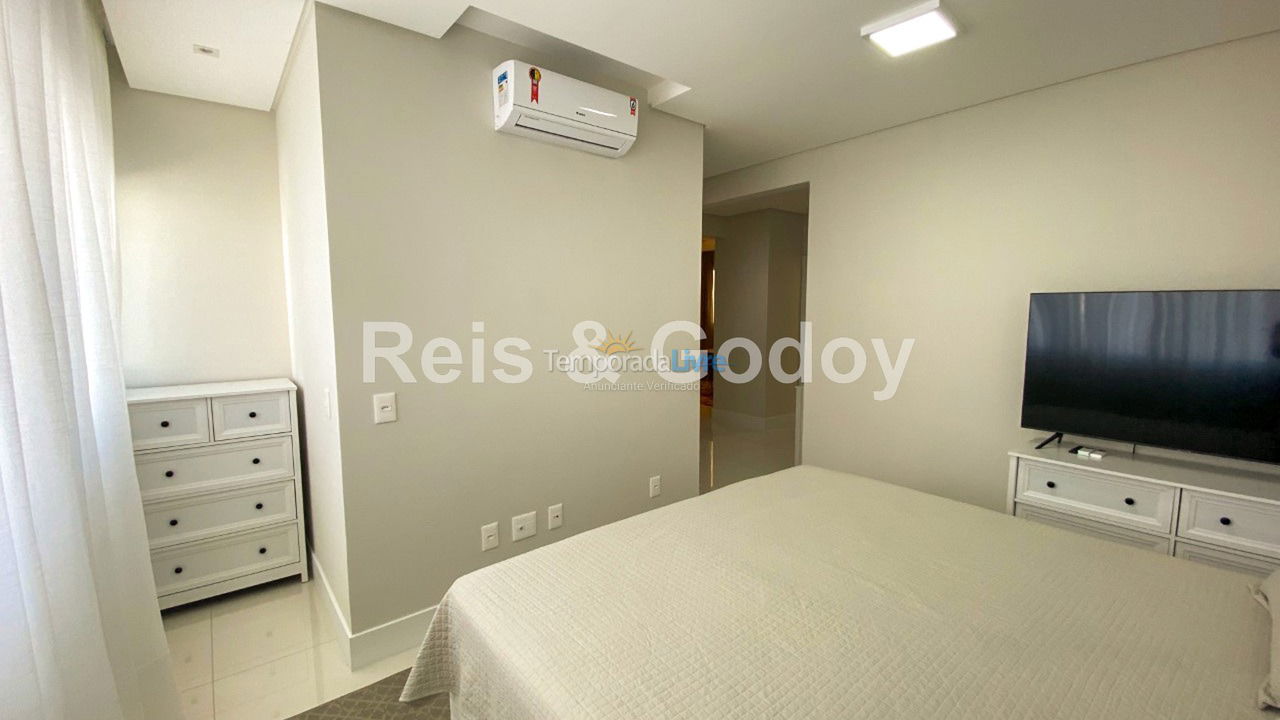 Apartment for vacation rental in Florianópolis (Jurere Tradicional)