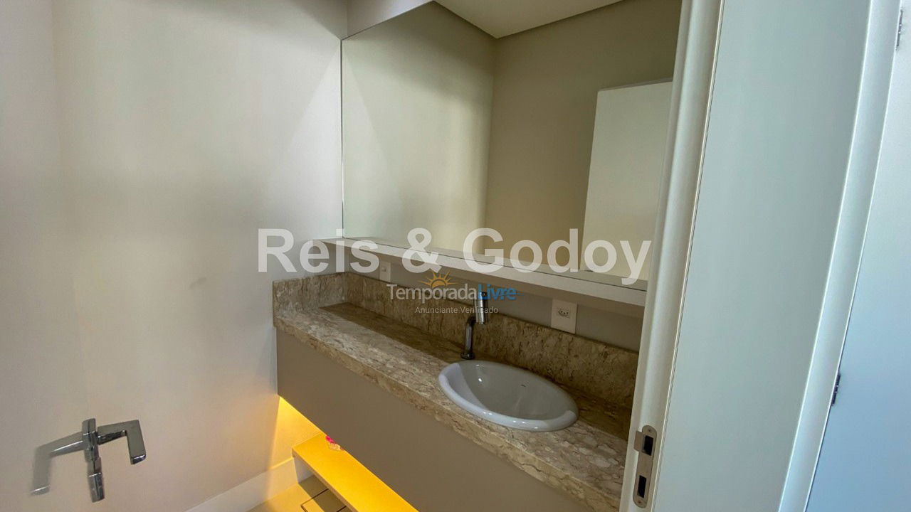 Apartment for vacation rental in Florianópolis (Jurere Tradicional)