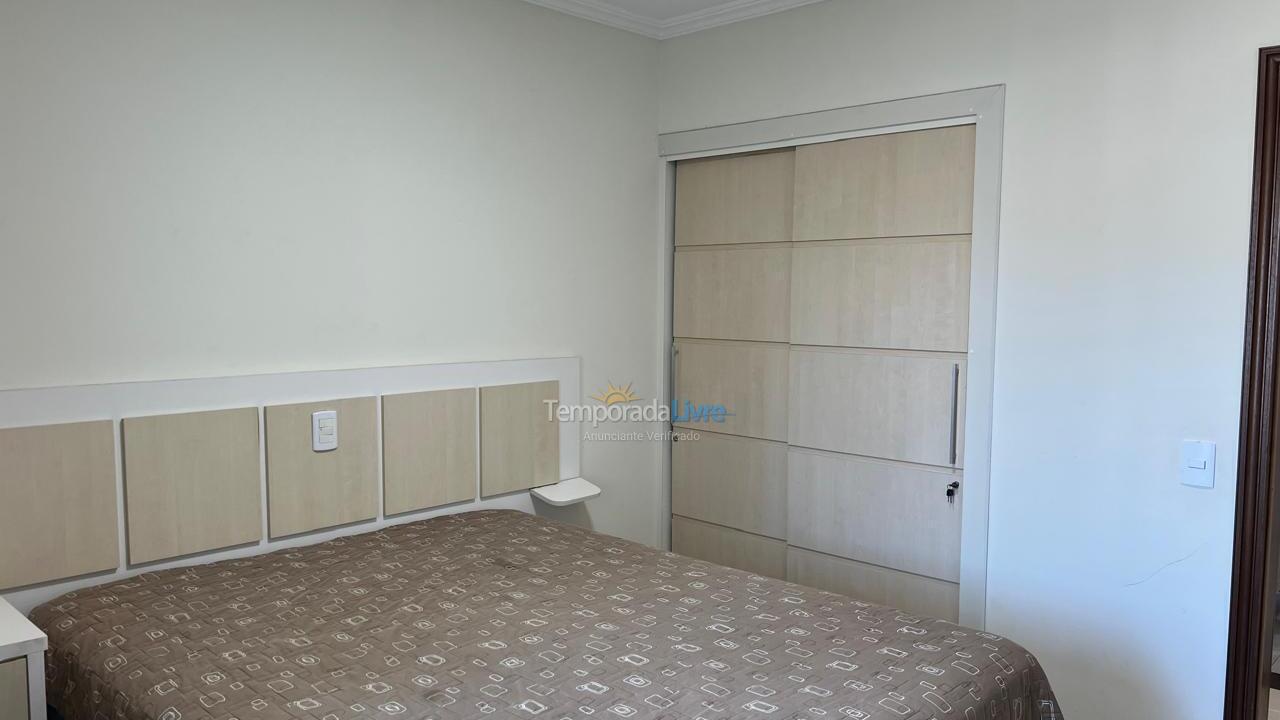 Apartamento para aluguel de temporada em Bombinhas (Praia de Bombinhas)
