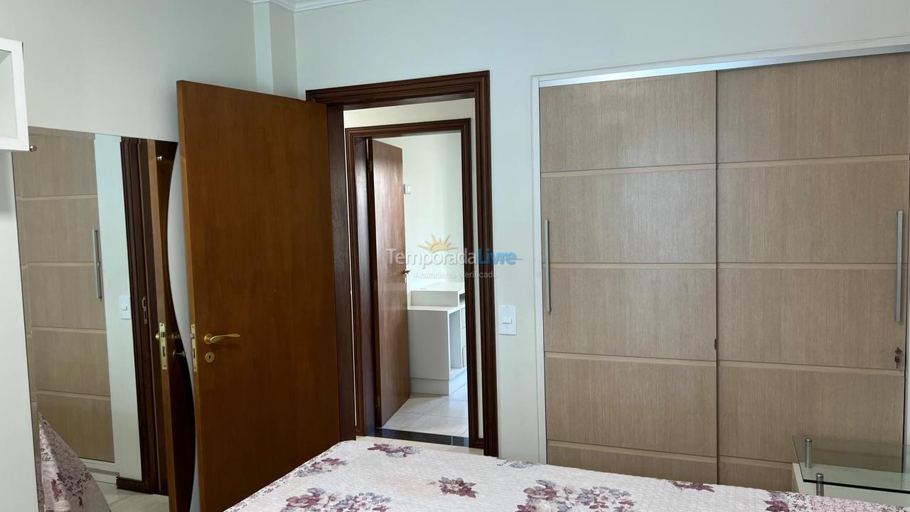 Apartamento para aluguel de temporada em Bombinhas (Praia de Bombinhas)