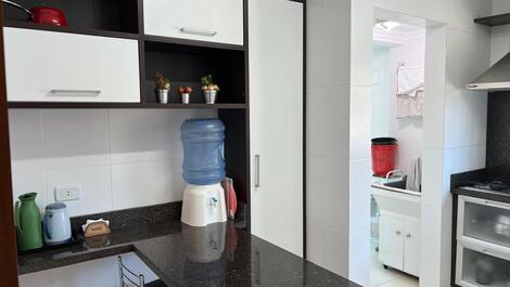 Apartamento Amplo 3 dormitórios, 200m da Praia de Bombinhas
