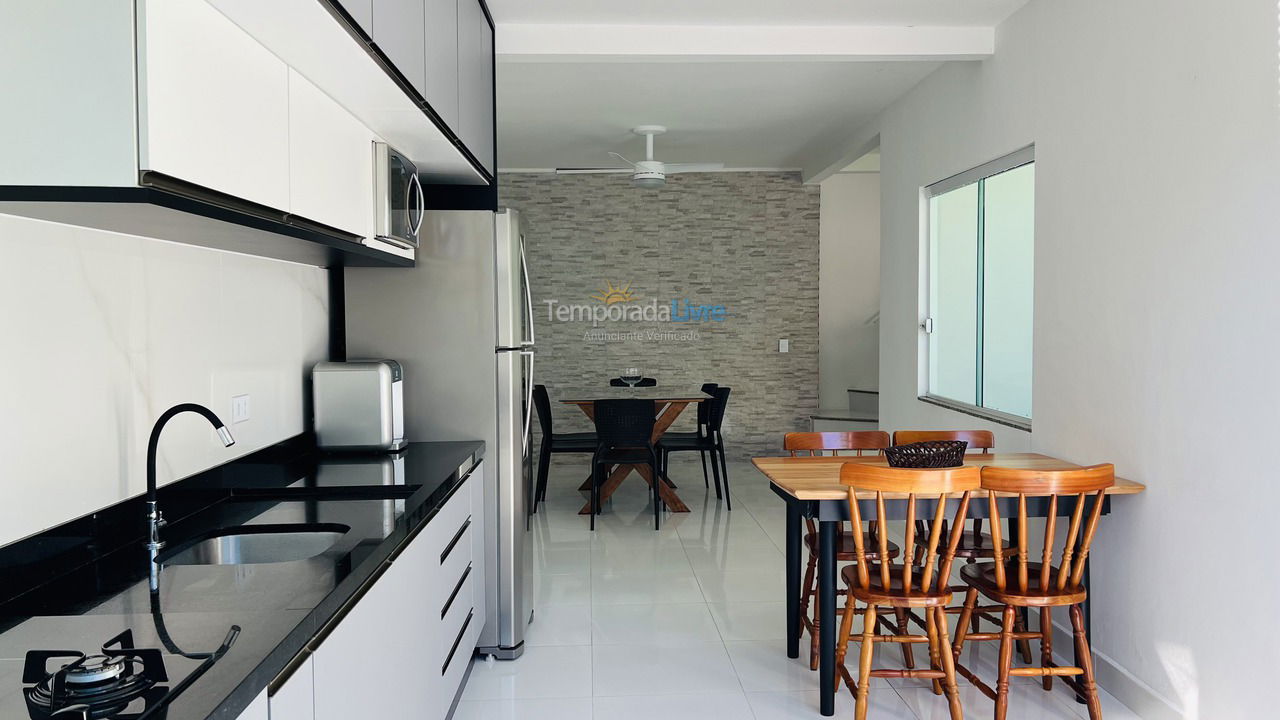 Casa para aluguel de temporada em Matinhos (Caiobá)