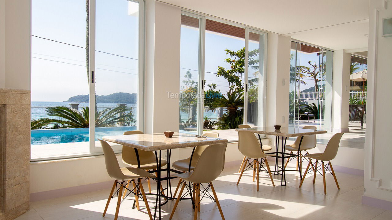 Casa para aluguel de temporada em Bombinhas (Praia de Bombinhas)