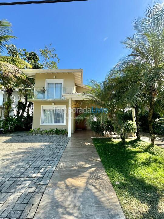Casa para aluguel de temporada em São Sebastião (Praia da Baleia)