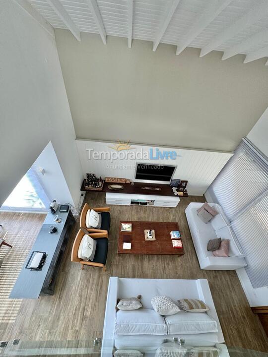 Casa para aluguel de temporada em São Sebastião (Praia da Baleia)