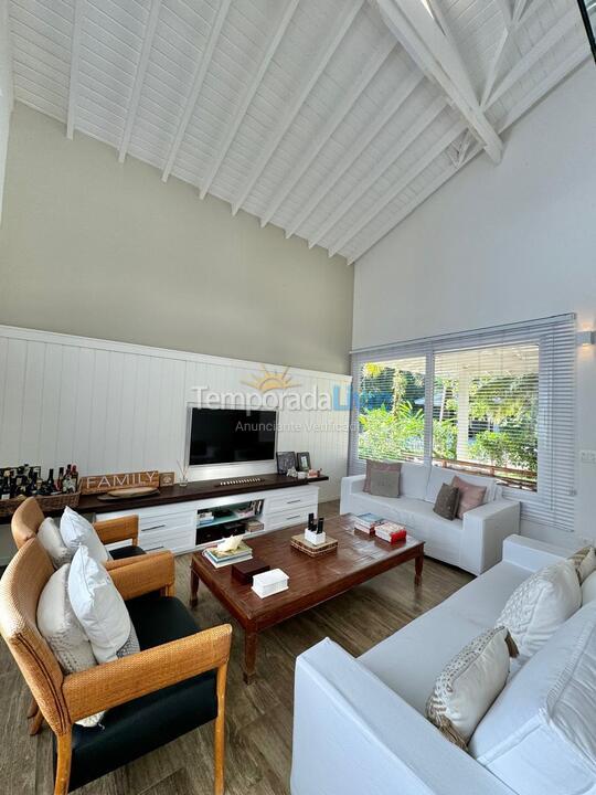Casa para aluguel de temporada em São Sebastião (Praia da Baleia)