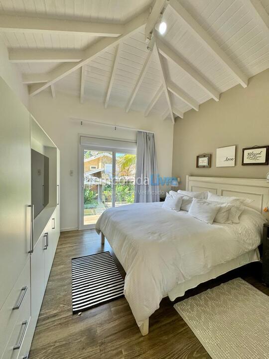Casa para aluguel de temporada em São Sebastião (Praia da Baleia)