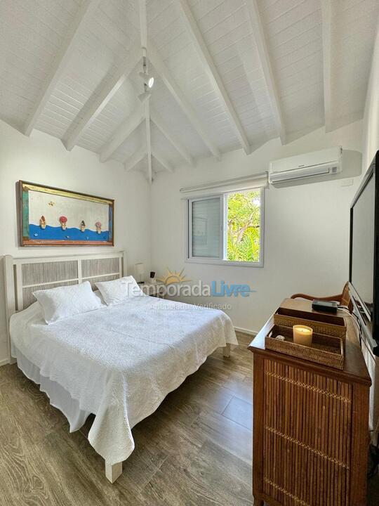 Casa para aluguel de temporada em São Sebastião (Praia da Baleia)