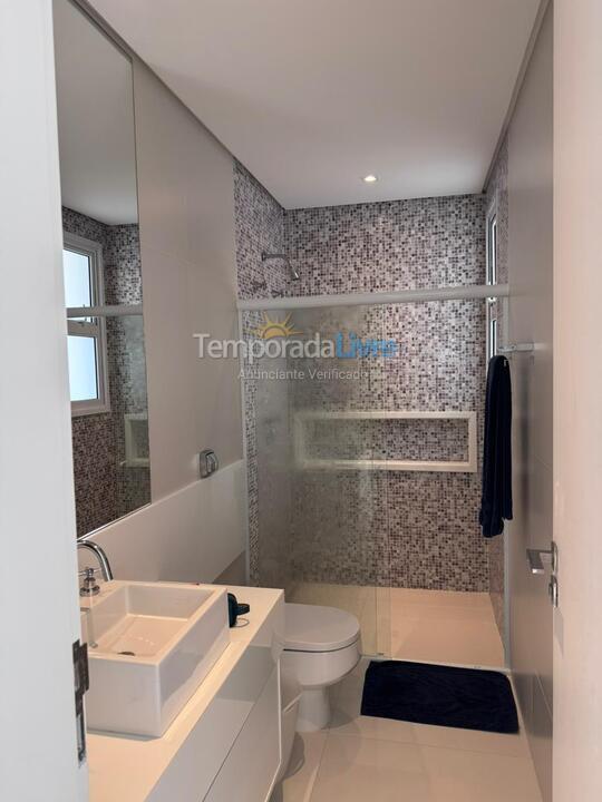 Casa para alquiler de vacaciones em São Sebastião (Praia da Baleia)