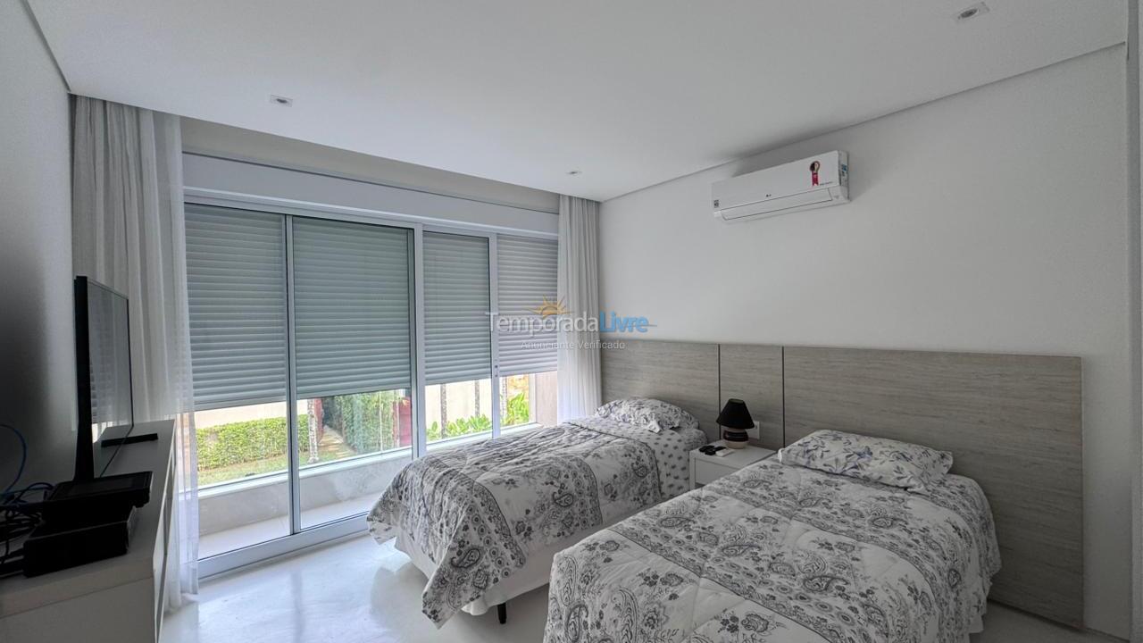 Casa para alquiler de vacaciones em São Sebastião (Praia da Baleia)