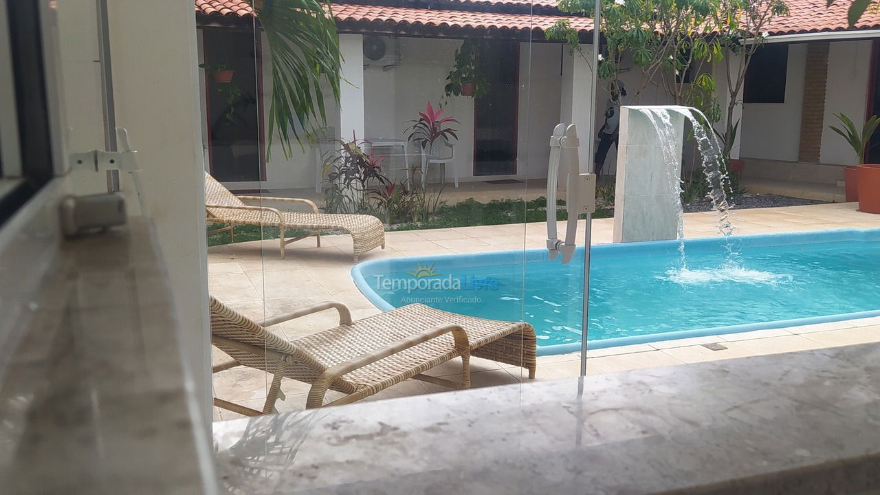 Casa para aluguel de temporada em Camaçari (Barra do Jacuípe)