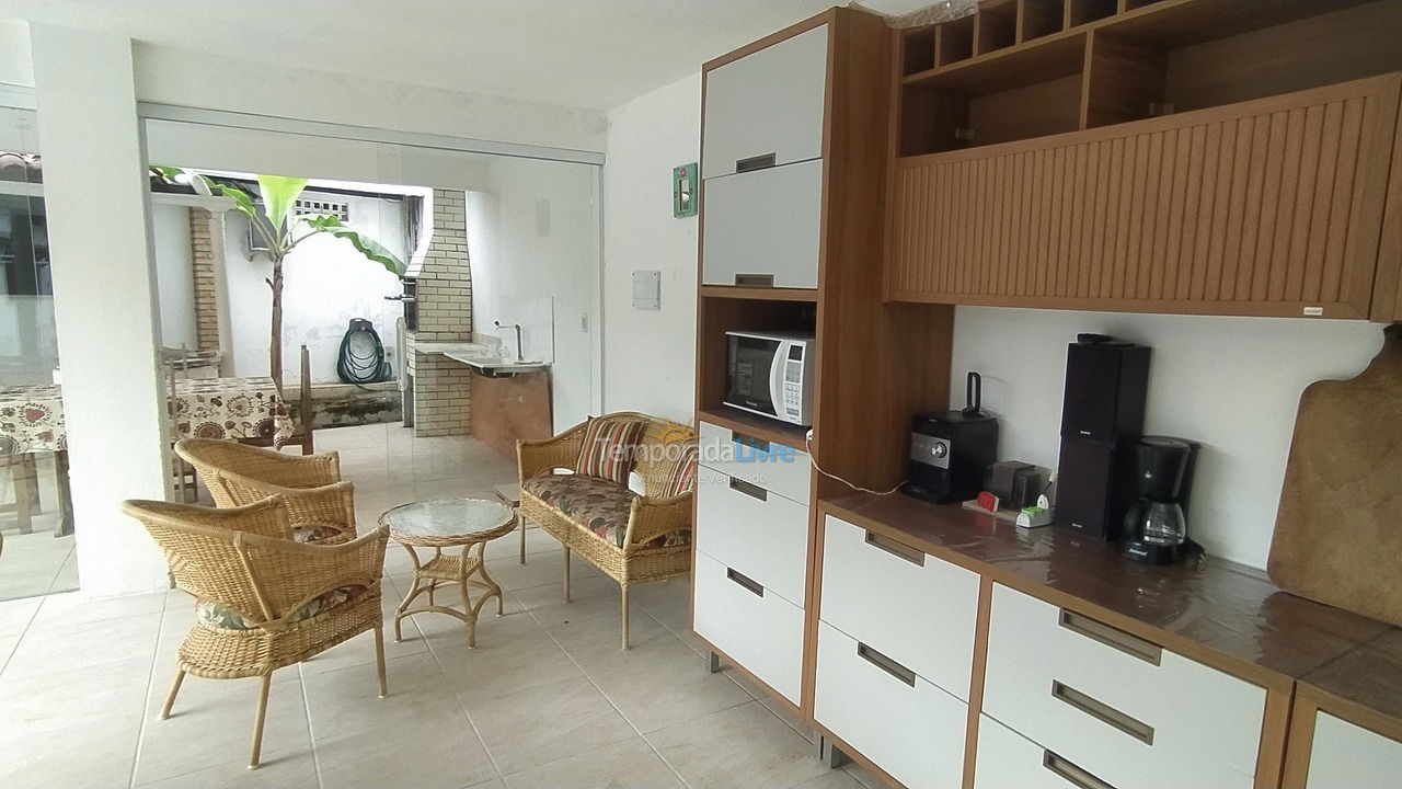 Casa para aluguel de temporada em Camaçari (Barra do Jacuípe)